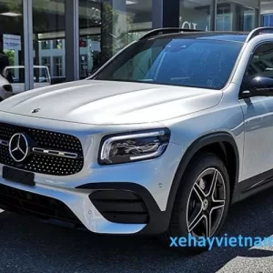Mercedes GLB 200 AMG 2